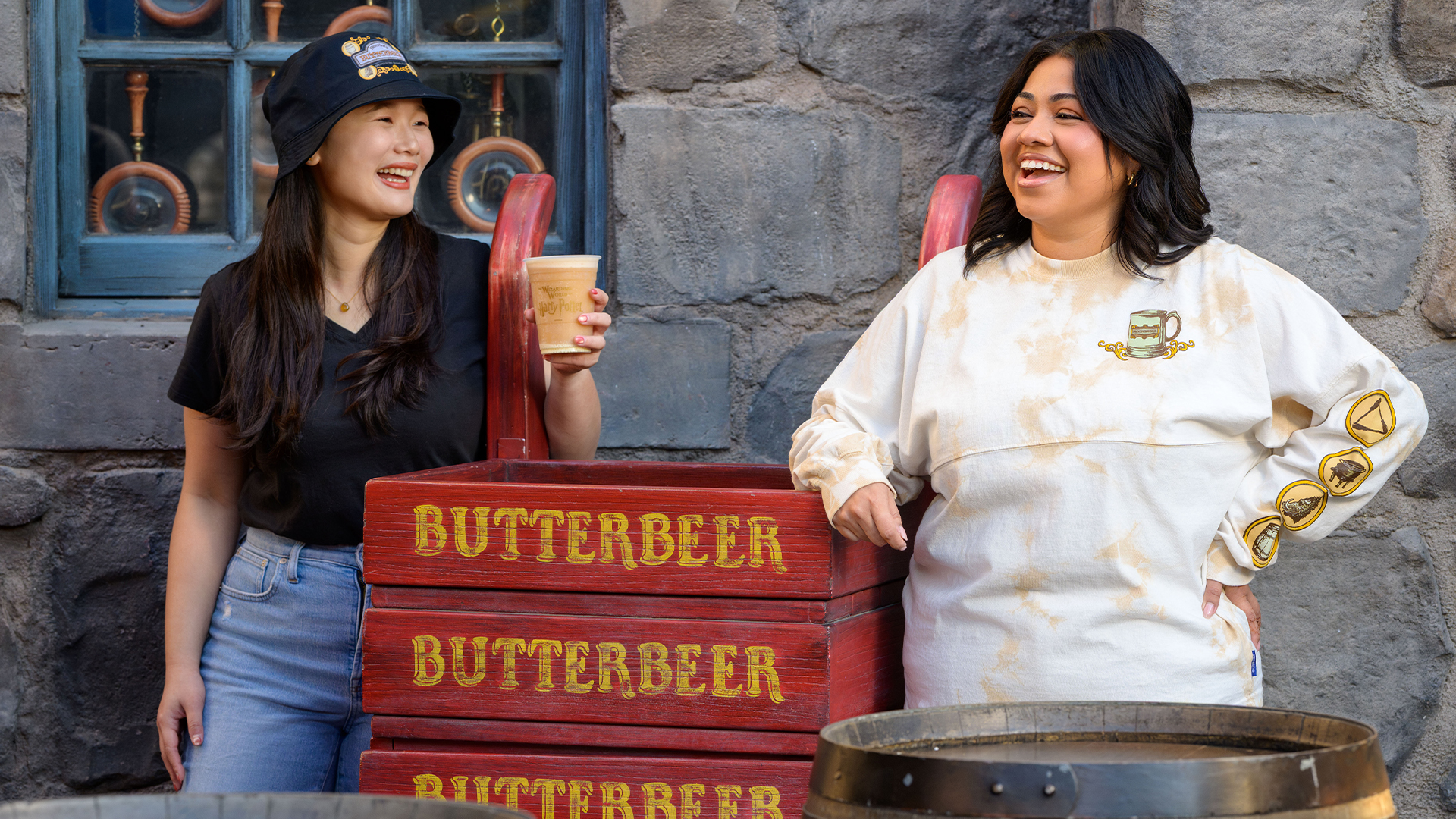 Estreia do Waffle de Butterbeer no Universal Orlando Resort e Universal Studios Hollywood