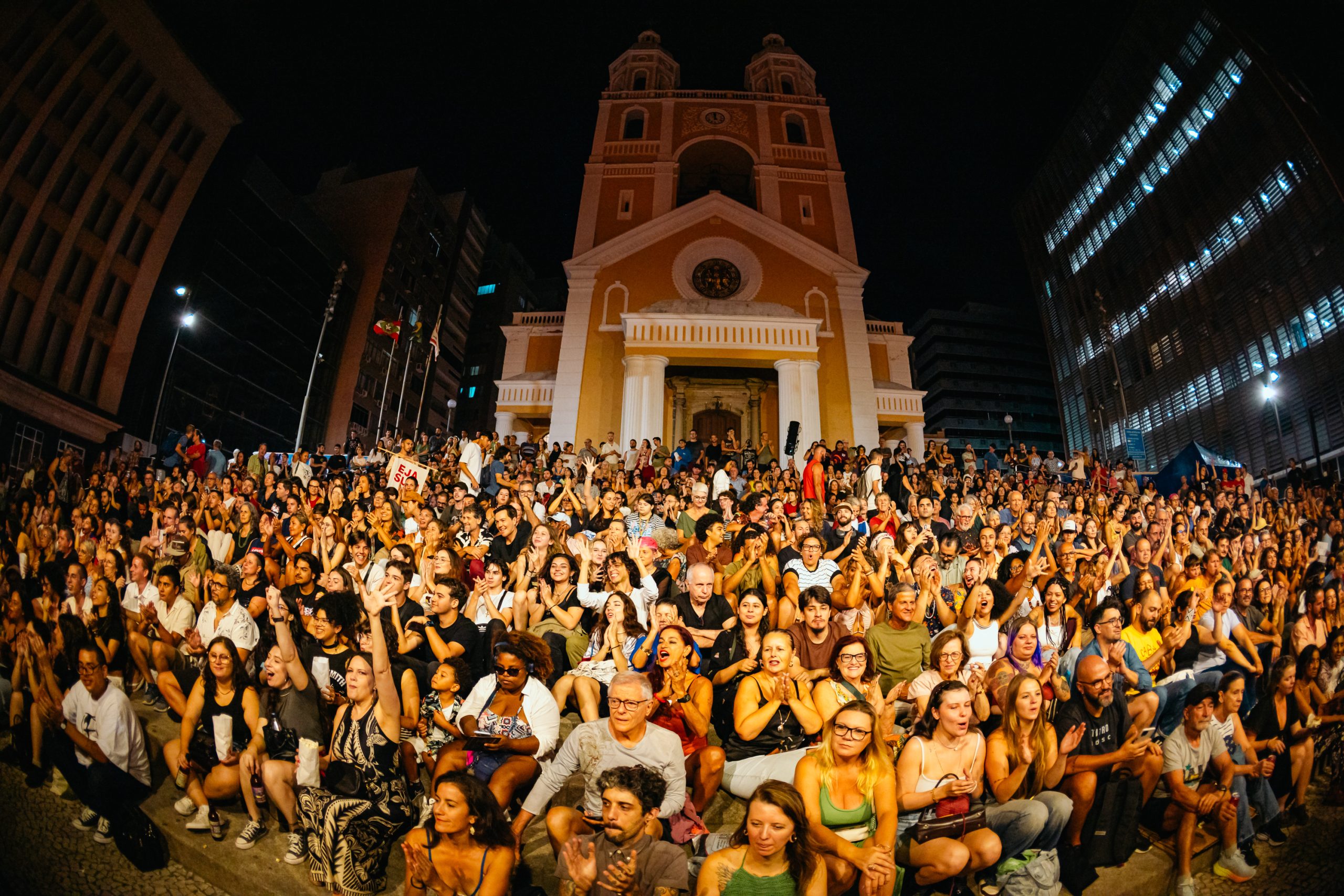 Florianópolis movimenta R$ 26 milhões com festival gratuito 