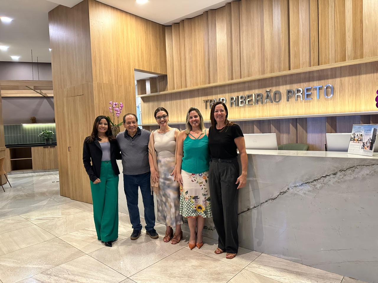 28ª Feira de Turismo AVIRRP 2026 fecha parceria com TRYP By Wyndham Ribeirão Preto