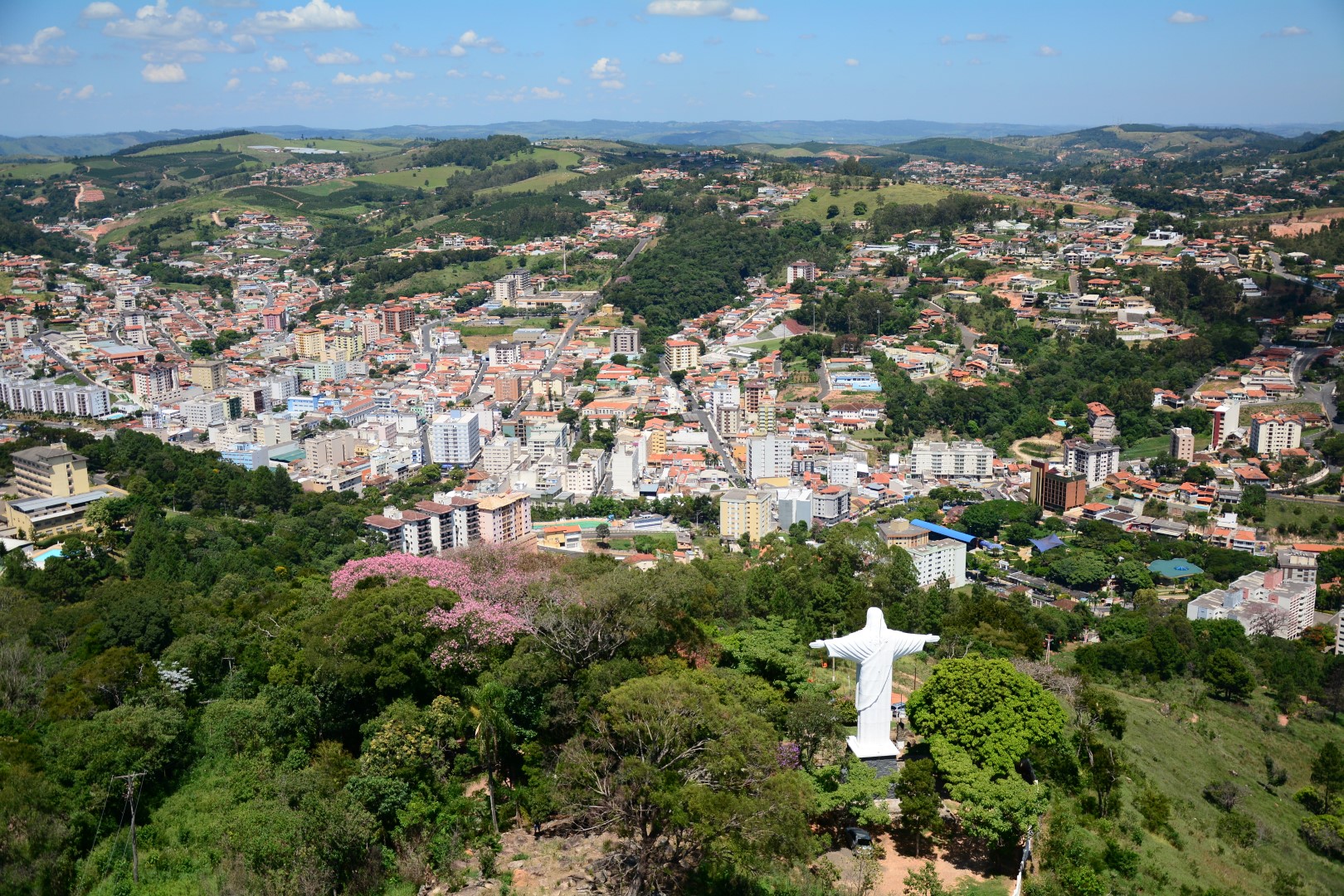 Saiba o que fazer e onde ficar em Serra Negra (SP) para curtir o feriado de Tiradentes