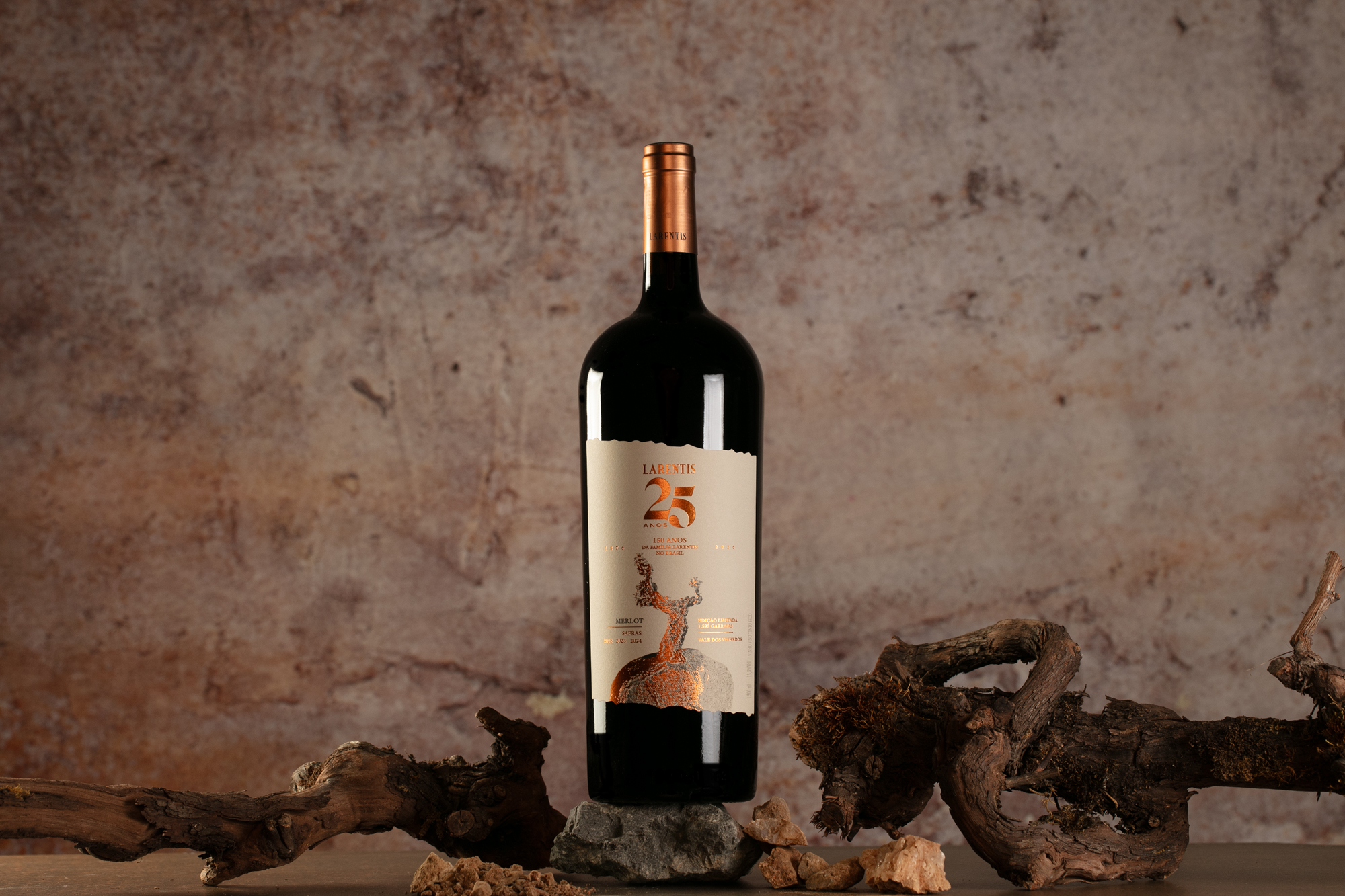 Premium Club Larentis mira os 1.000 membros impulsionado pelo Merlot 25 anos em garrafa magnum