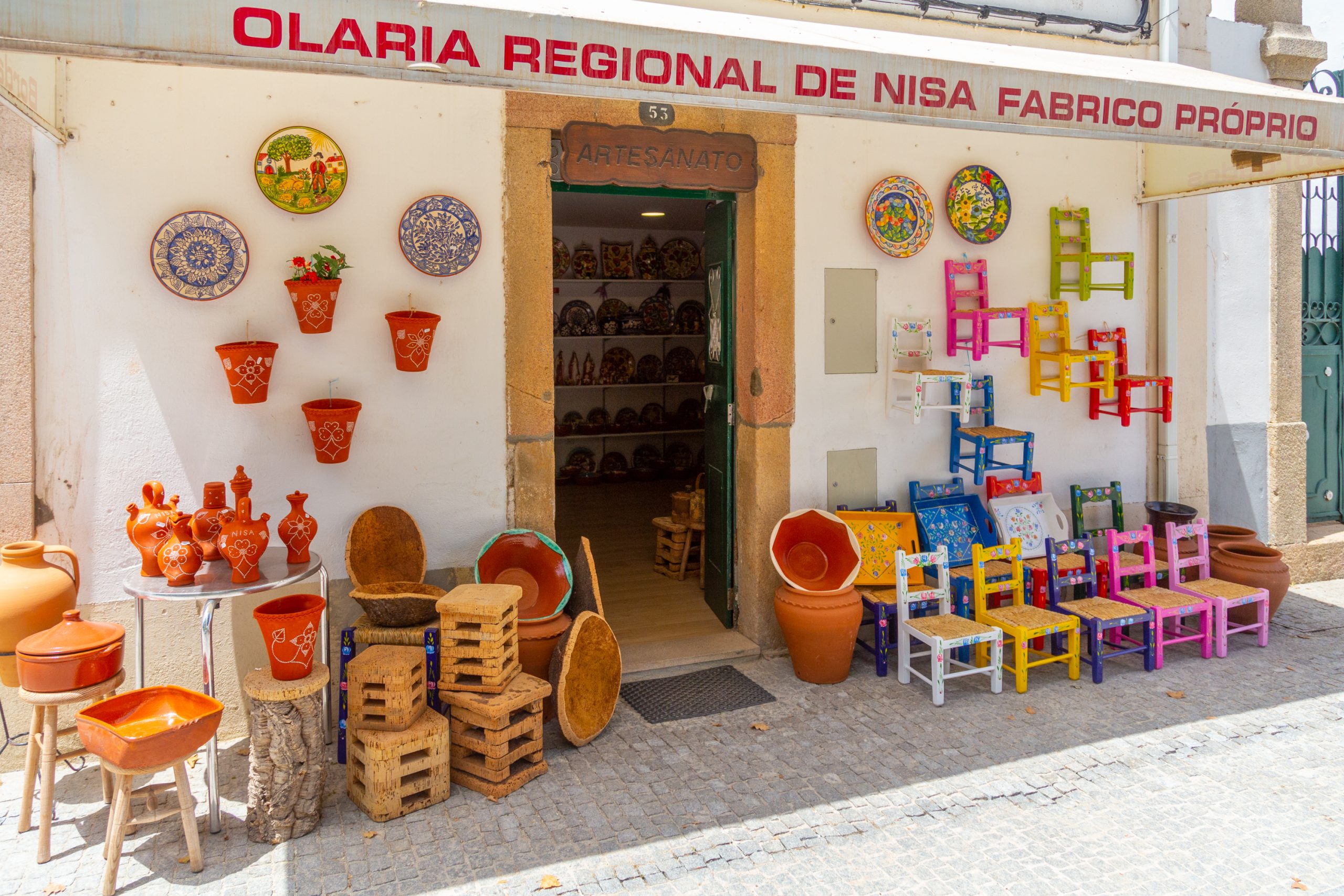 Tradição ancestral transforma barro em arte no Alentejo
