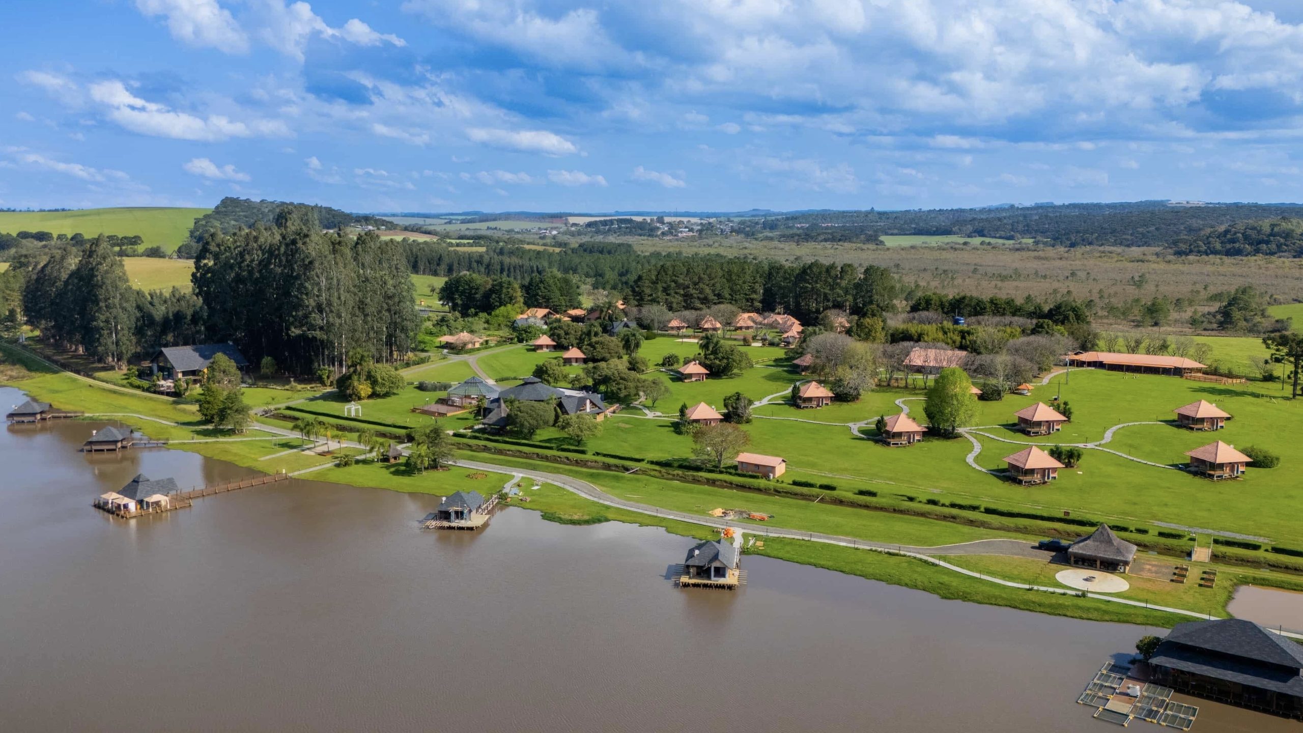 Refúgio no interior do PR: Virá Farm Hotel une 38 acomodações e imersão na natureza