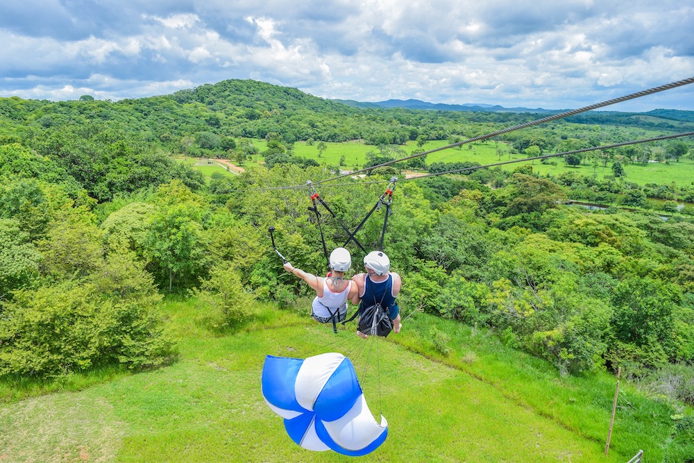 Bonito em família: descubra a experiência da Nascente Azul
