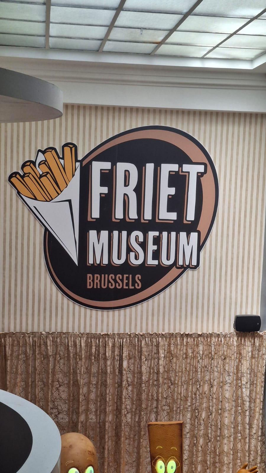 Friet Museum Bruxelas: Desfrute a maravilha das Batatas Belgas