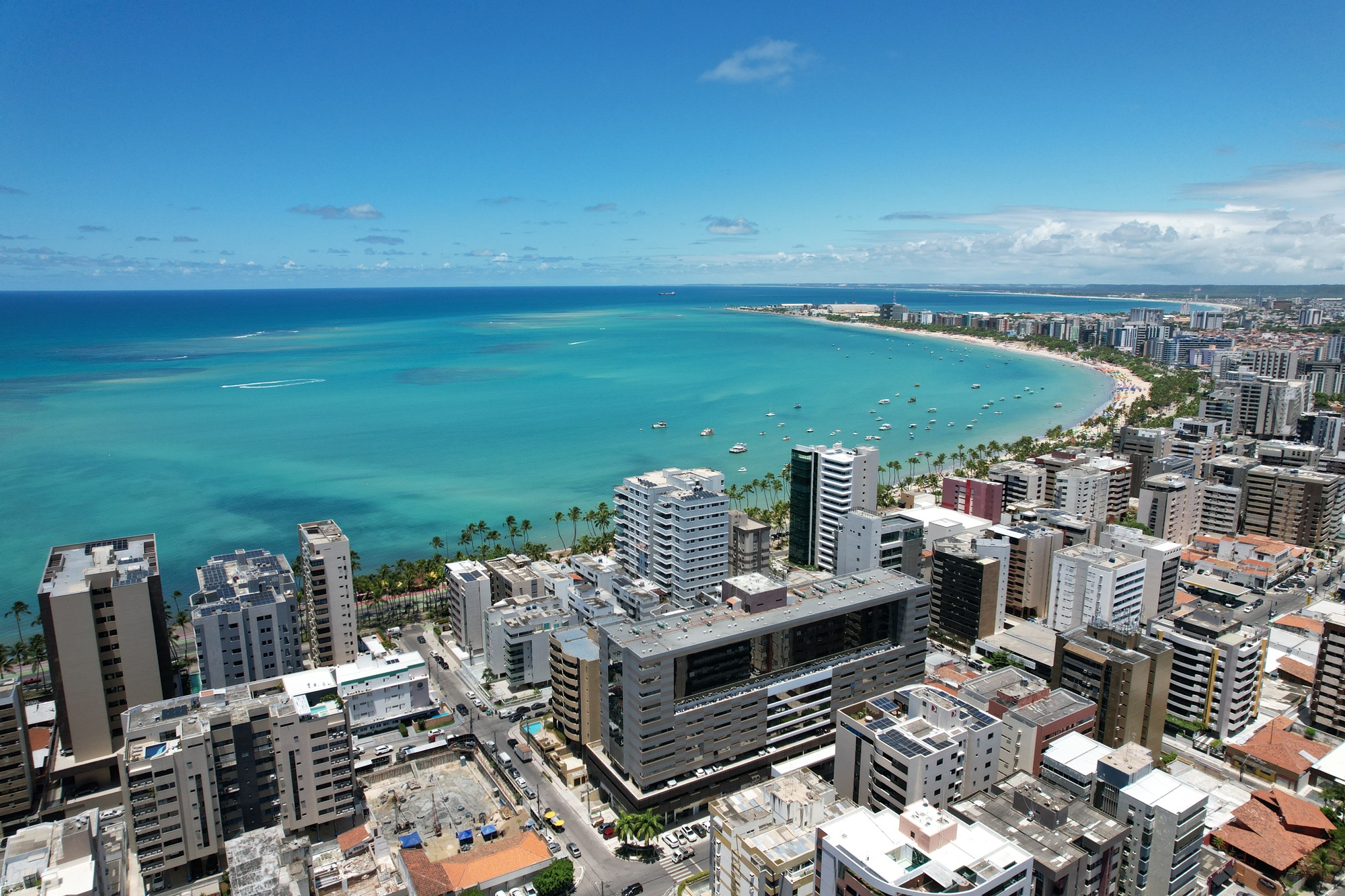 Tudo sobre a primavera em Maceió: dias ensolarados, mar cristalino e menos chuvas