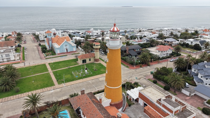 Visita do Papa Leão XIV ao Uruguai convida brasileiros a uma viagem de fé ecultura nos país vizinho