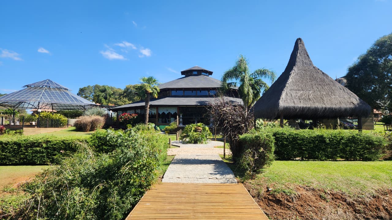 Virá Farm Hotel oferece lazer para famílias e casais no interior do Paraná